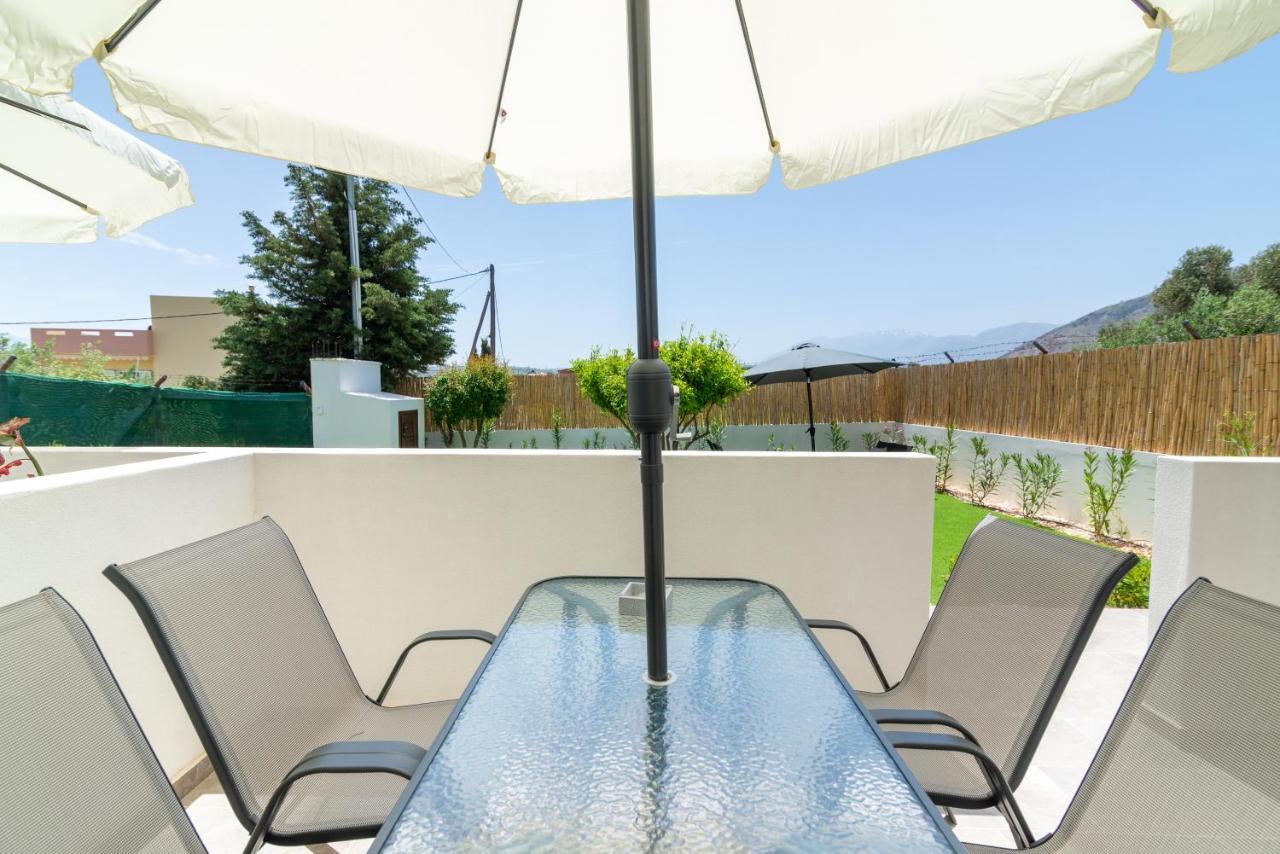 Cozy House With Pool Near Beach Gazi Εξωτερικό φωτογραφία