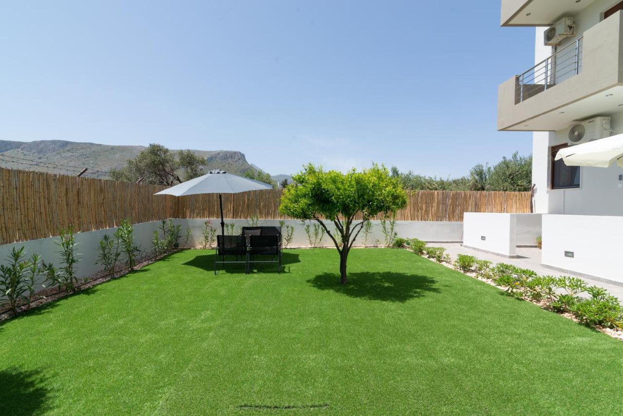 Cozy House With Pool Near Beach Gazi Εξωτερικό φωτογραφία