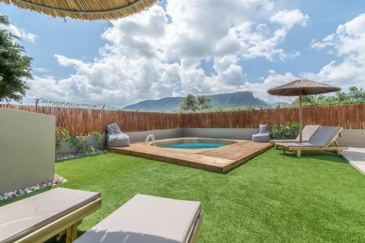 Cozy House With Pool Near Beach Gazi Εξωτερικό φωτογραφία