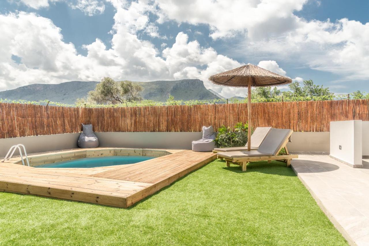 Cozy House With Pool Near Beach Gazi Εξωτερικό φωτογραφία