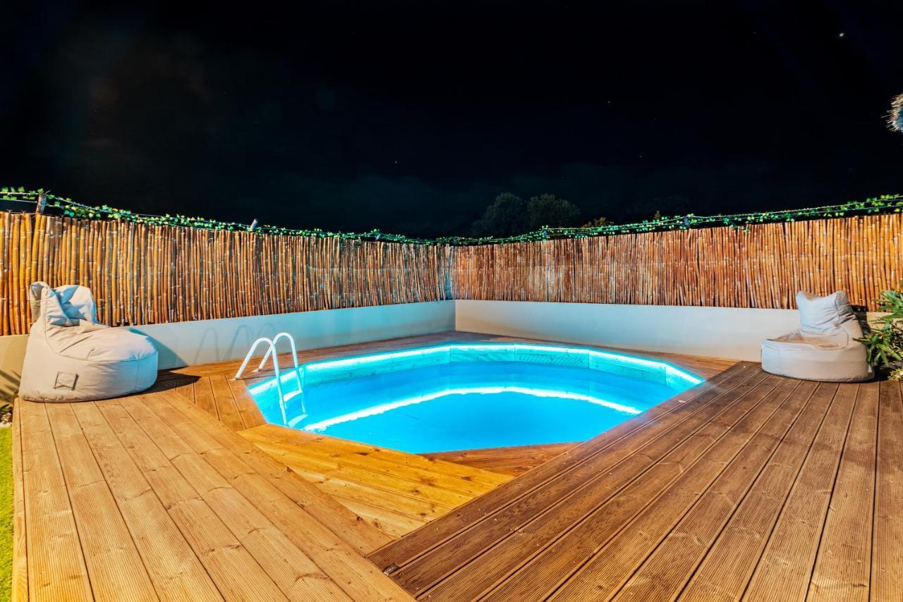 Cozy House With Pool Near Beach Gazi Εξωτερικό φωτογραφία