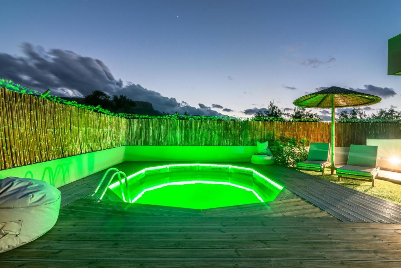 Cozy House With Pool Near Beach Gazi Εξωτερικό φωτογραφία