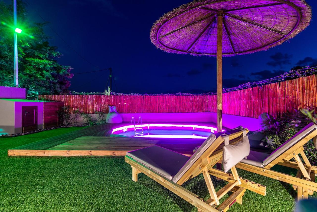 Cozy House With Pool Near Beach Gazi Εξωτερικό φωτογραφία