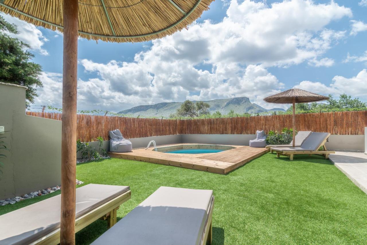 Cozy House With Pool Near Beach Gazi Εξωτερικό φωτογραφία